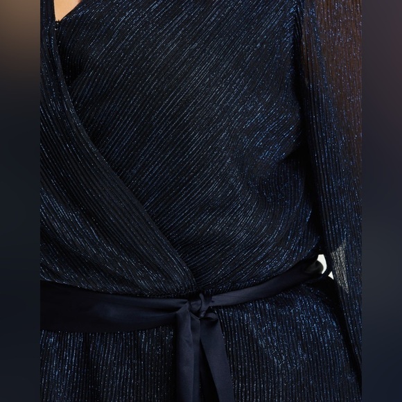 027. NWT Estelle Gloria Tie Top Formal 2X - Picture 8 of 11